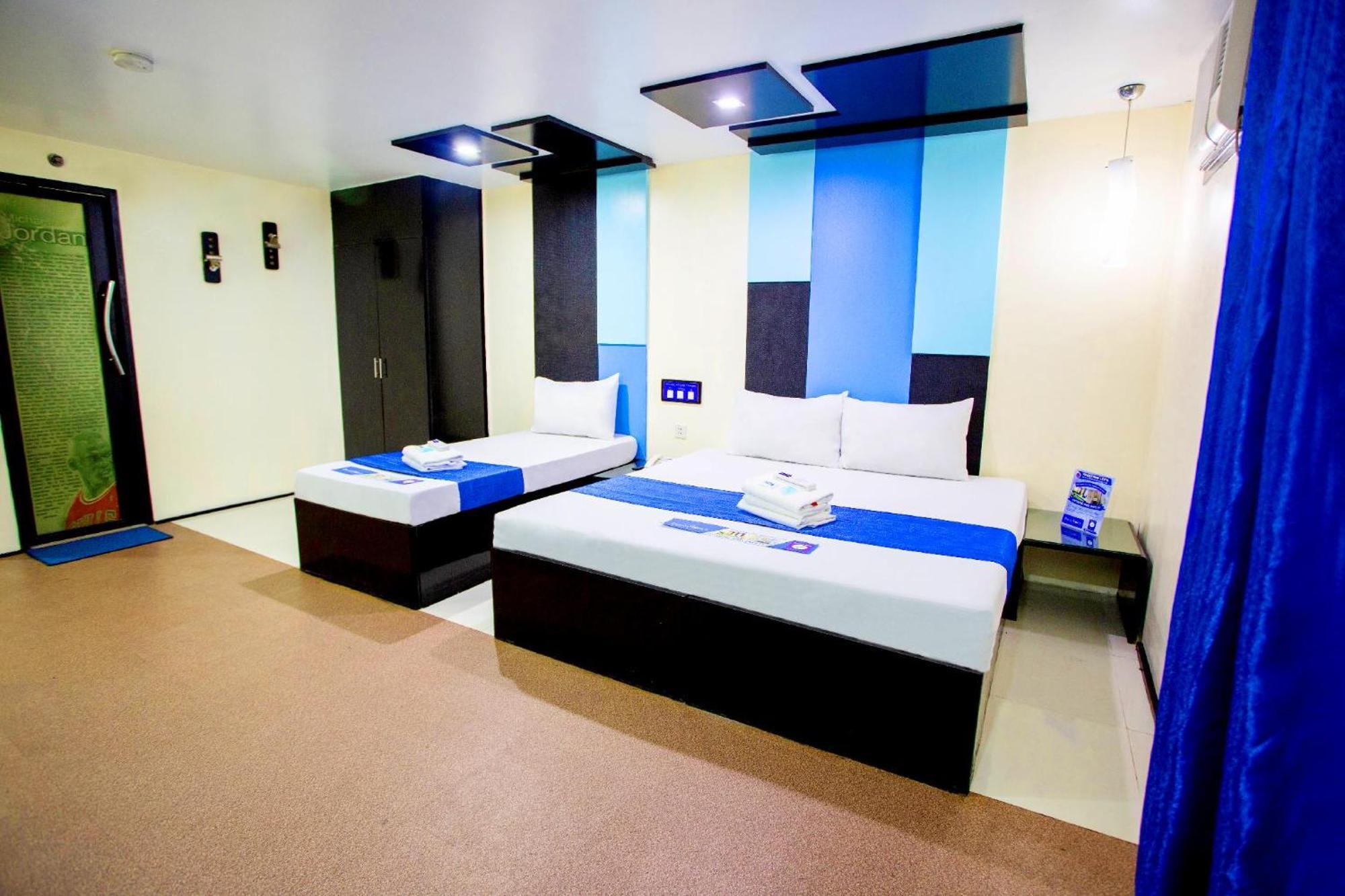 Hotel Dreamworld North Edsa Кесон-Сити Экстерьер фото